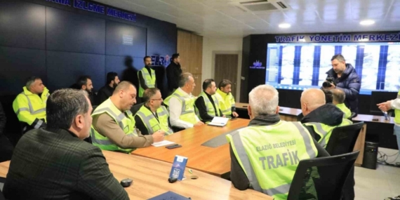 Başkan Şerifoğulları, karla mücadele çalışmalarını inceledi