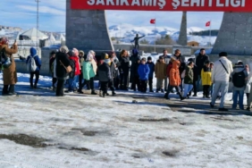 Başöğretmen İlkokulu Öğrencileri Sarıkamış Şehitlerini unutmadı