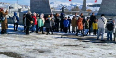 Başöğretmen İlkokulu Öğrencileri Sarıkamış Şehitlerini unutmadı
