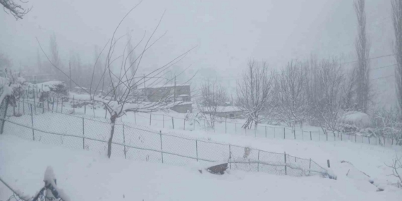 Batman’da kar esareti: 300’ün üzerinde köy ve mezra yolu kapandı