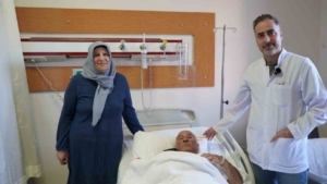 Batman’da kaynamayan omuz kırığı ters omuz protezi ameliyatıyla tedavi edildi