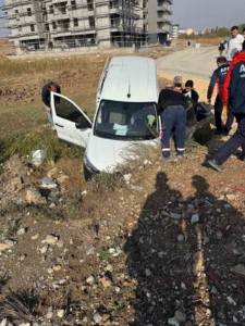 Batman’da otomobil su kanalına düştü: 1 yaralı