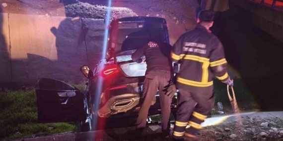 Batman’da otomobil su kanalına uçtu: 1 yaralı