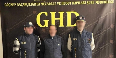 Bayburt’ta 2 düzensiz göçmen ile 1 göçmen kaçakçısı yakalandı