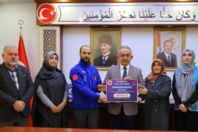 Bayburt’ta Filistin için düzenlenen hayır çarşılarında 1 milyon liranın üzerinde bağış toplandı