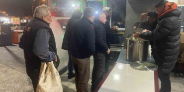 Belediyeden fabrika işçilerine sıcak çorba