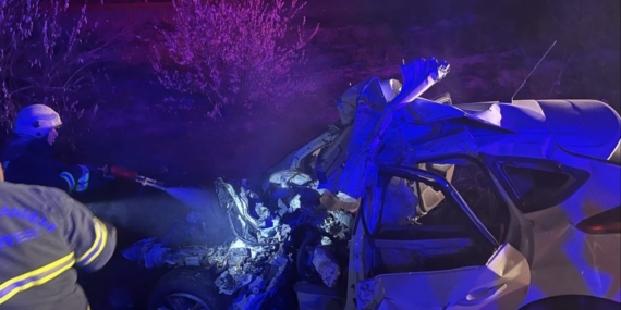 Beton mikserine çarpan sürücü hayatını kaybetti