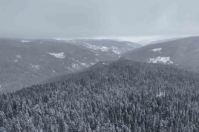 Beyaza bürünen Ilgaz Dağı havadan görüntülendi