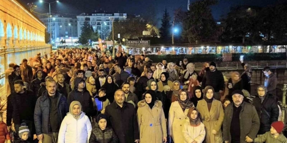 Beyşehir’de fenerler yandı, üç aylar başladı