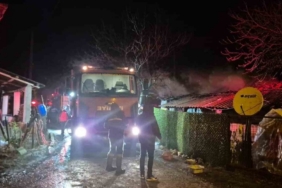 Bigadiç’te ev yangını: 1 ölü