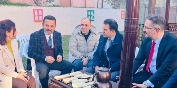 Bilecik’te huzurevinde ’Salçalı ekmek’ etkinliği