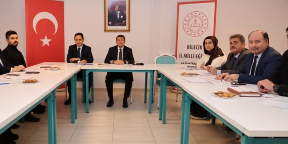 Bilecik’te ortaokul müdürleriyle eğitim değerlendirme toplantısı