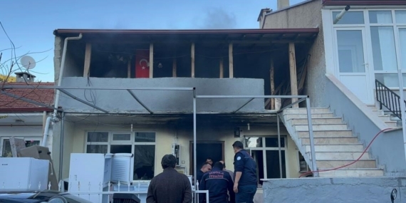 Bir anlık öfke evi kül etti: 1 tutuklama