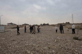 ‘Biz anlaşıp yapamadık ama yaparsa devletimiz yapar’ diyen site sakinleri, yuvalarından geriye kalan boş arazinin rezerv alanına alınmasını istiyorlar