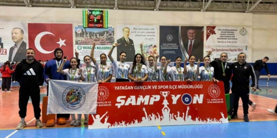 Bodrum Gündoğan hokey takımı birinci lige yükseldi