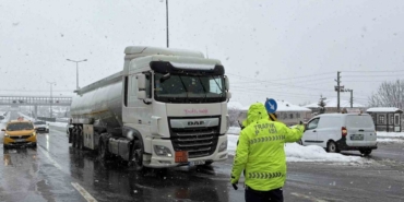 Bolu Dağı ağır tonajlı araçlara kapatıldı