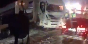 Bolu Dağı Tüneli çıkışında 6 araçlı zincirleme kaza