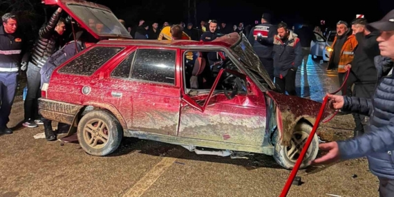 Bolu’da Abant yolunda feci kaza: 1’i ağır 6 yaralı