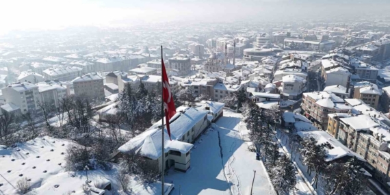 Bolu’da kış güzelliği havadan görüntülendi