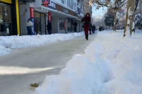 Bolu’da yollar buz tuttu, vatandaşlar zor anlar yaşadı