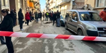 Boşanma aşamasındaki eşini sokak ortasında öldürdü