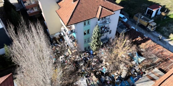 Böyle çöp ev görülmedi