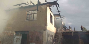 Burdur’da ev yangını