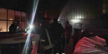 Burdur’da oto boyama atölyesinde çıkan yangın korkuttu