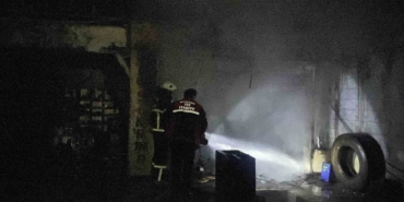 Burdur’da oto yıkamacıda yangın