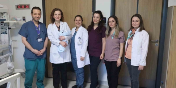 Bursa Şehir Hastanesi Tüp Bebek Merkezi’nde ilk bebek dünyaya geldi