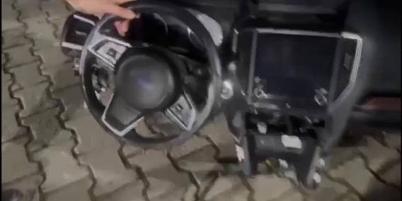 Bursa’da 12 milyonluk gümrük kaçağı otomobil parçaları ele geçirildi