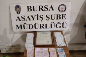 Bursa’da 300 polisle uygulama: Mekanlar denetlendi, kumar masaları çökertildi