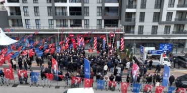 Bursa’da dayanışmanın sofrası büyüyor