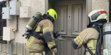 Bursa’da ev yangını: İtfaiyenin hızlı müdahalesiyle akvaryumdaki balıklar kurtarıldı