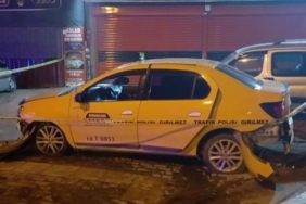Bursa’da gasp edilen ticari taksi yarım saatlik kovalamacayla durduruldu