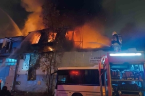 Bursa’da iş yeri yangını: Alevler çevredeki işletmelere sıçradı