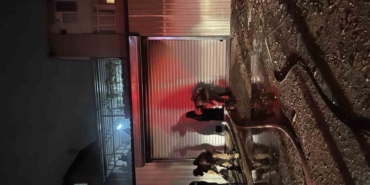 Bursa’da marangoz atölyesinde yangın: elektrikli araç ve ATV motor alev aldı