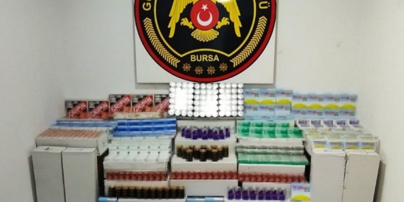 Bursa’da ruhsatsız ilaç operasyonu: Binlerce ürün ele geçirildi
