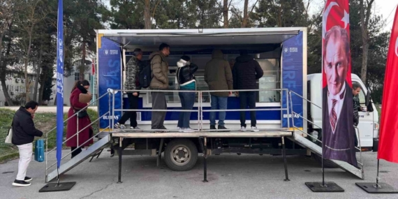 Bursa’da üniversite öğrencilerine sıcak çorba