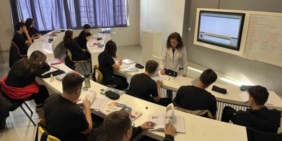 Bursluluk sınavların, öğrencileri LGS ve üniversite sınavı stresini azaltıyor