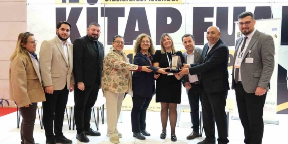 Büyükçekmece Belediyesi, TÜYAP Kitap Fuarı’nda edebiyatseverleri yazarlarla bir araya getirdi