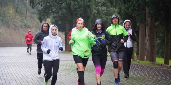 Büyükşehir Belediyesi vatandaşları spora teşvik ediyor