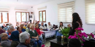 Büyükşehir Belediyesinden, yaş almış bireylere evde çiçek yetiştiriciliği eğitimi