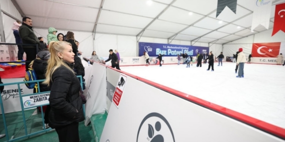 Buz Pateni Pisti gençlerin yeni buluşma noktası oldu