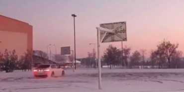 Buz üstünde drift kameraya yansıdı