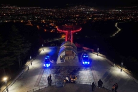 Cam seyir terasta anlamlı ışıklandırma