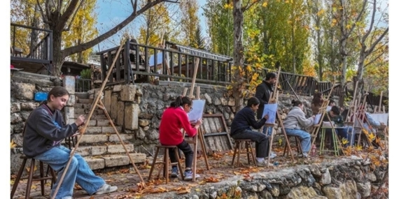 Çermik’te öğrenciler tarihi ve doğayı tuvale taşıyor