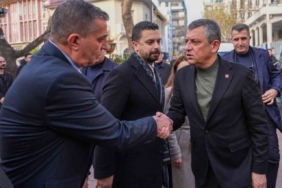 CHP Genel Başkanı Özel, Şehzadeler Belediyesini ziyaret etti