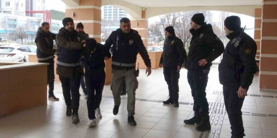 Cinayetle sonuçlanan bıçaklı kavganın zanlıları adliyeye sevk edildi