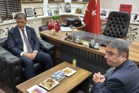 ’Çıplak ayak’ eylemine Başkan Cemil Tugay’dan yanıt